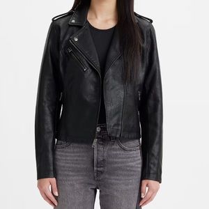 Levi’s Faux Leather jacket, never worn 💕